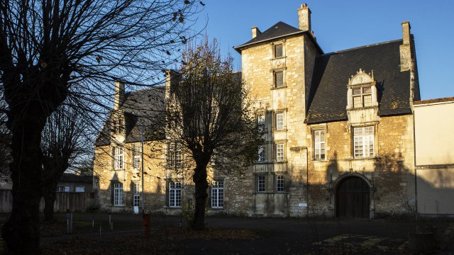 diaporama-HOTEL D'ESTISSAC